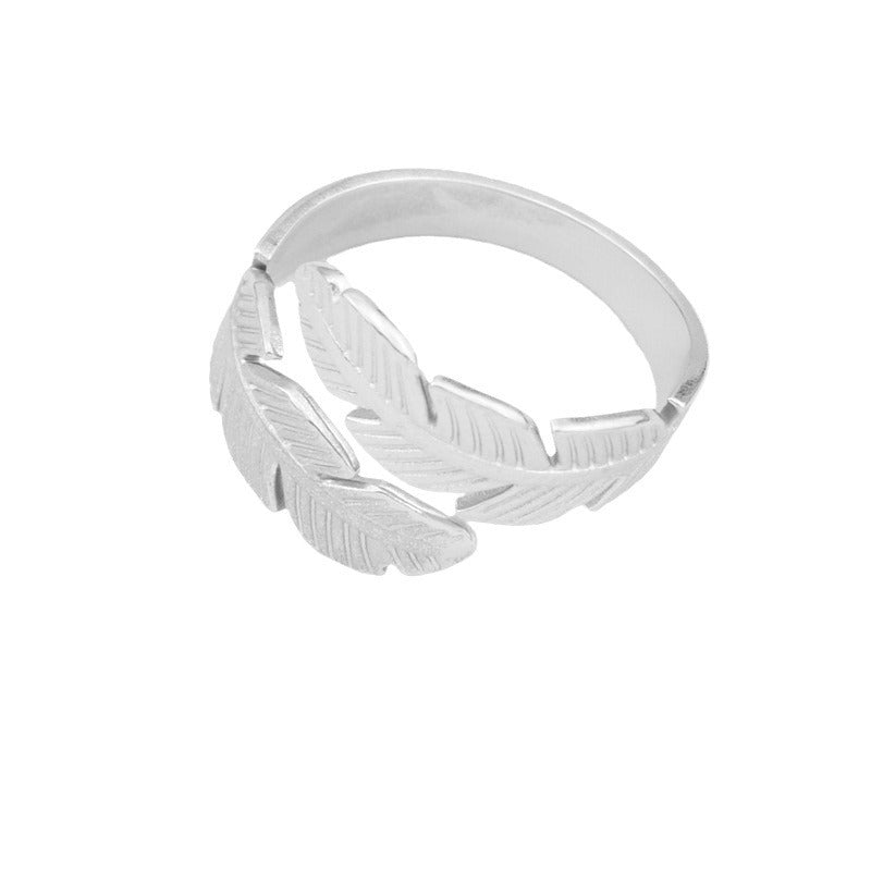 Elegant Metal Winged Band Ring